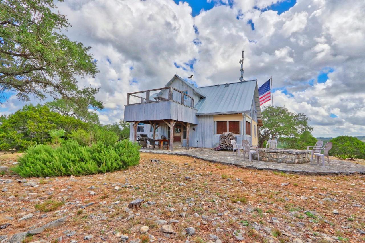 Log Cabin At Old Glory Ranch Villa Wimberley Dış mekan fotoğraf
