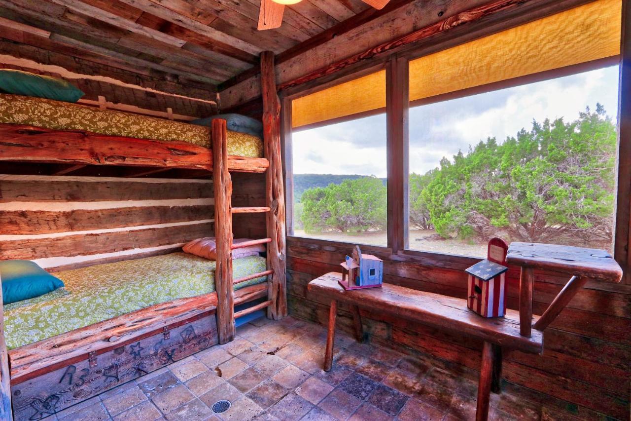 Log Cabin At Old Glory Ranch Villa Wimberley Dış mekan fotoğraf