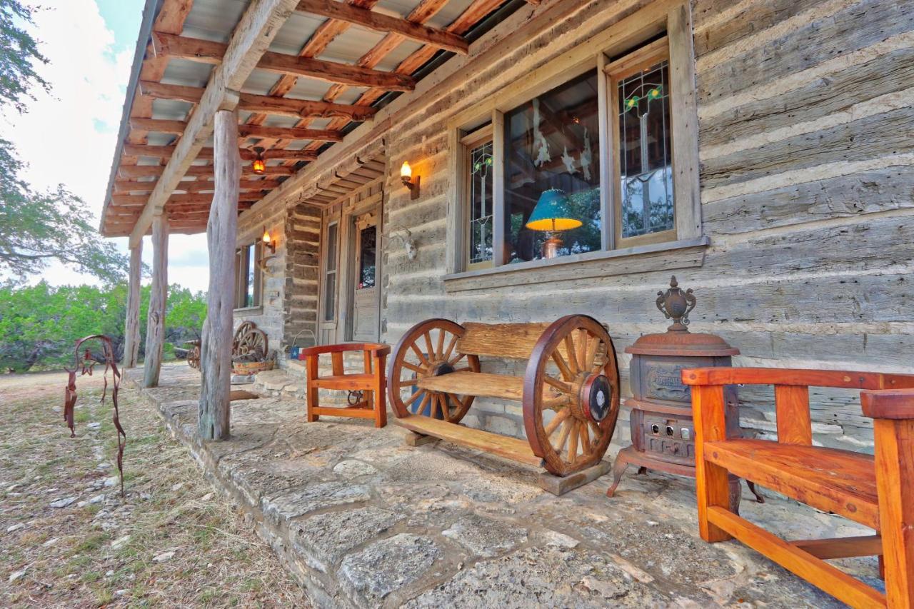 Log Cabin At Old Glory Ranch Villa Wimberley Dış mekan fotoğraf